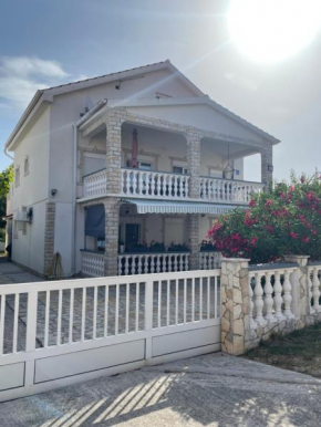 Apartments Nada in Sabunike